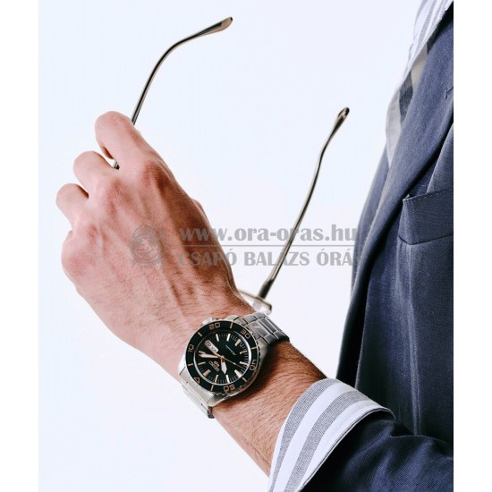 SEIKO HDB005K1 5 SPORTS SKX SUITS automata férfi karóra SEIKO HDB005K1 5 SPORTS SKX SUITS automata férfi karóra